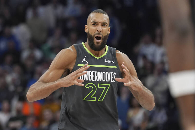 【NBA 戰報】勇士無星陣的寒冬：灰狼戈貝爾禁區制霸，108-83 終結連敗陰霾