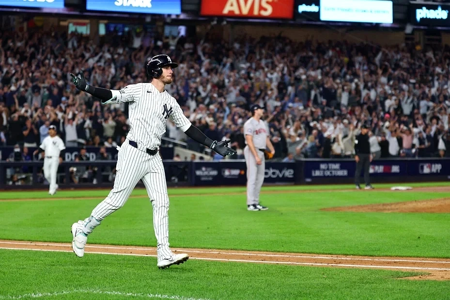 《MLB季後賽》貝林傑3分砲轟垮紅襪！洋基兩戰狂灌18分完成橫掃　晉級美聯分區系列賽